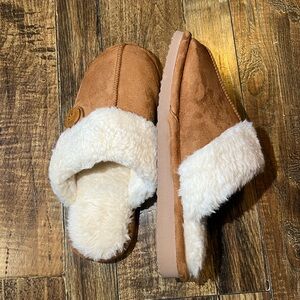Plush Tan and White Sherpa Slippers